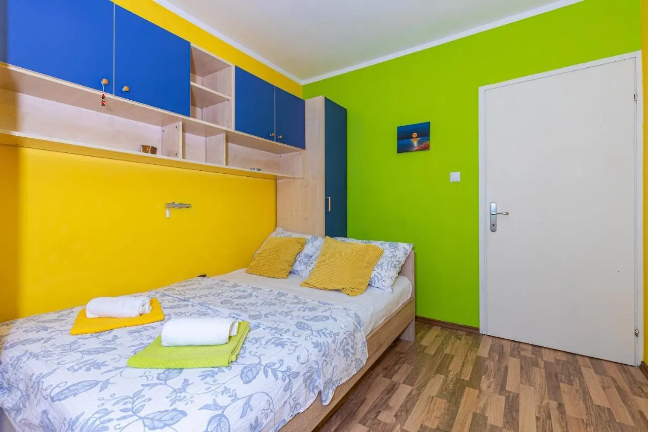 Apartments In Dramalj 41381