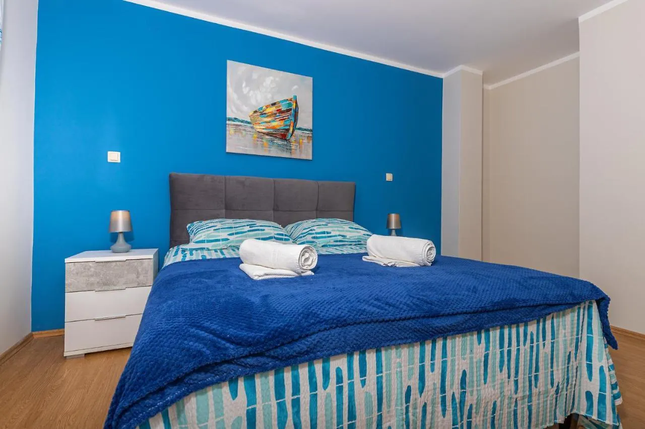 Apartments In Dramalj 41381