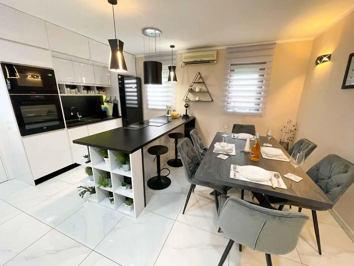 Apartments In Dramalj 41381