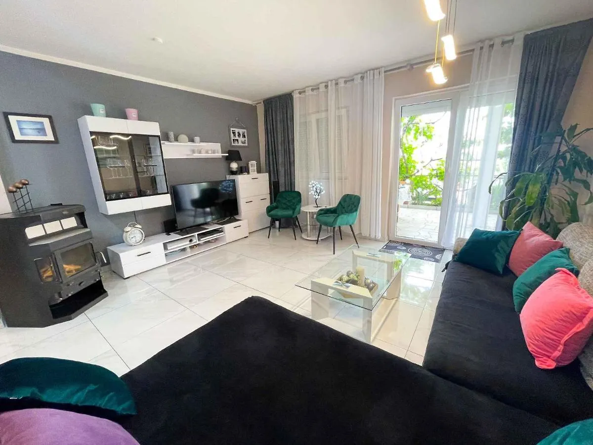 Apartments In Dramalj 41381