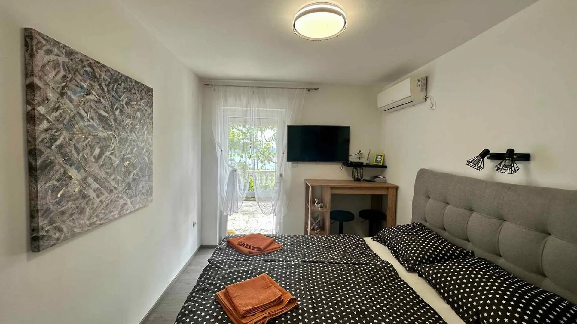 Apartments In Dramalj 41381
